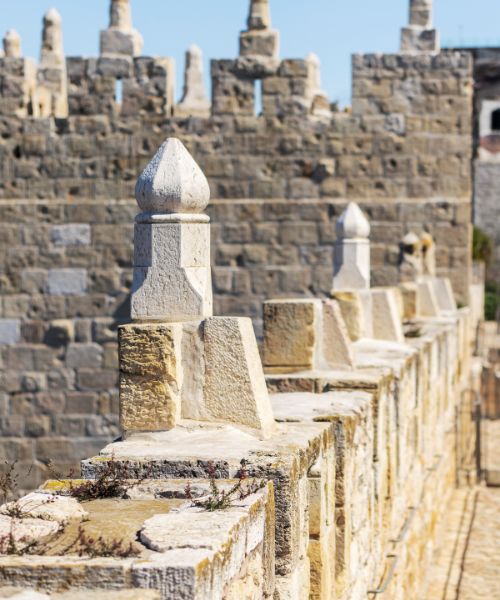 Damascus gate crown