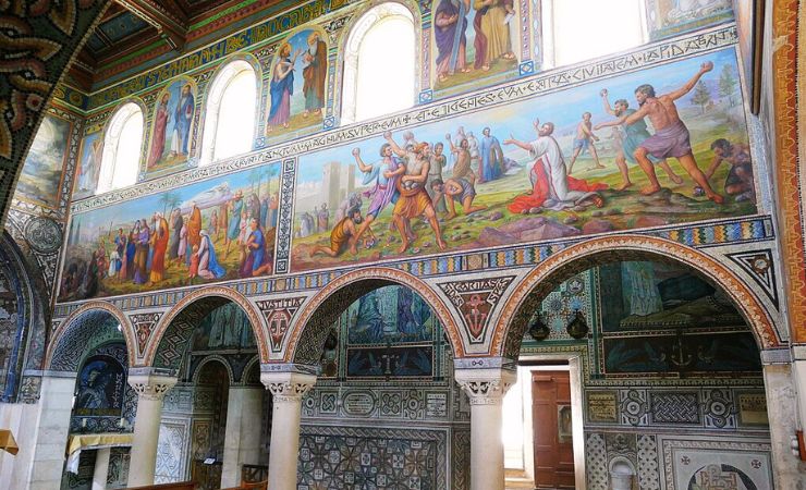 beit jamal monestary inside